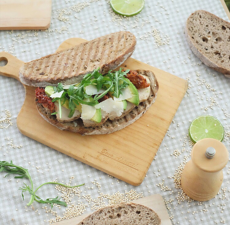 NEW : Avorush Club Sandwich