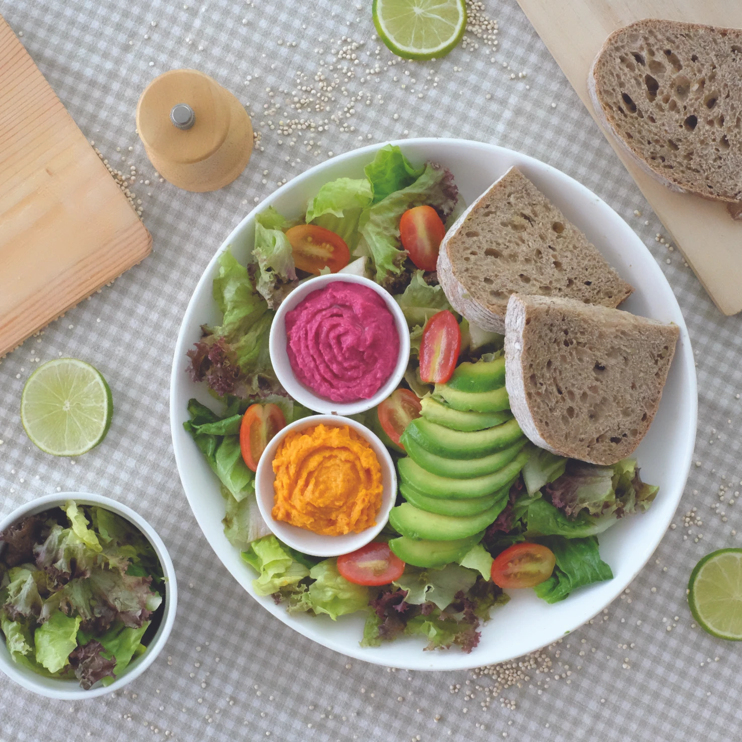 NEW VEGAN MENU : Hummus Criminal & Avocado Salad
